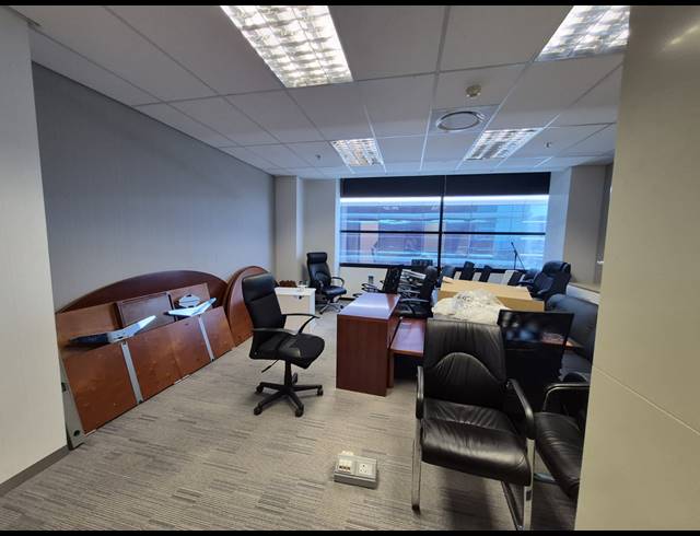 50M² OFFICE TO LET IN SANDTON CENTRAL